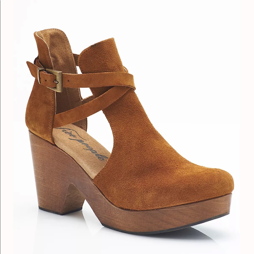Cedar Clog from free people